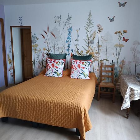 Au Coeur De L'Enclave Bed & Breakfast Moeuvres Luaran gambar