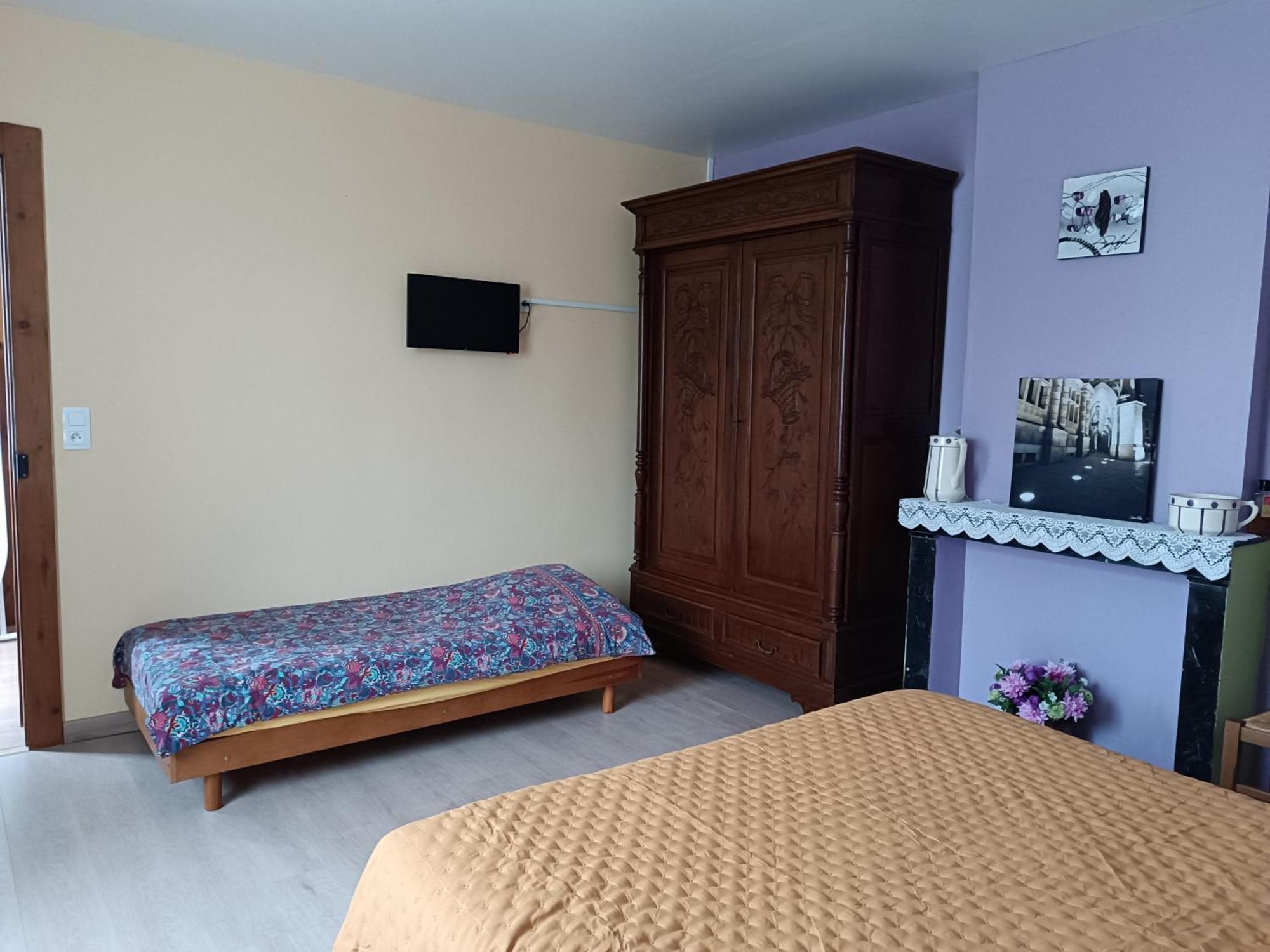 Au Coeur De L'Enclave Bed & Breakfast Moeuvres Luaran gambar